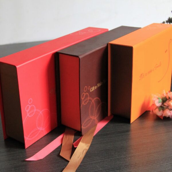 Gift Boxes Online in India - Unique Gift Hampers, Gift Company – Confetti  Gifts